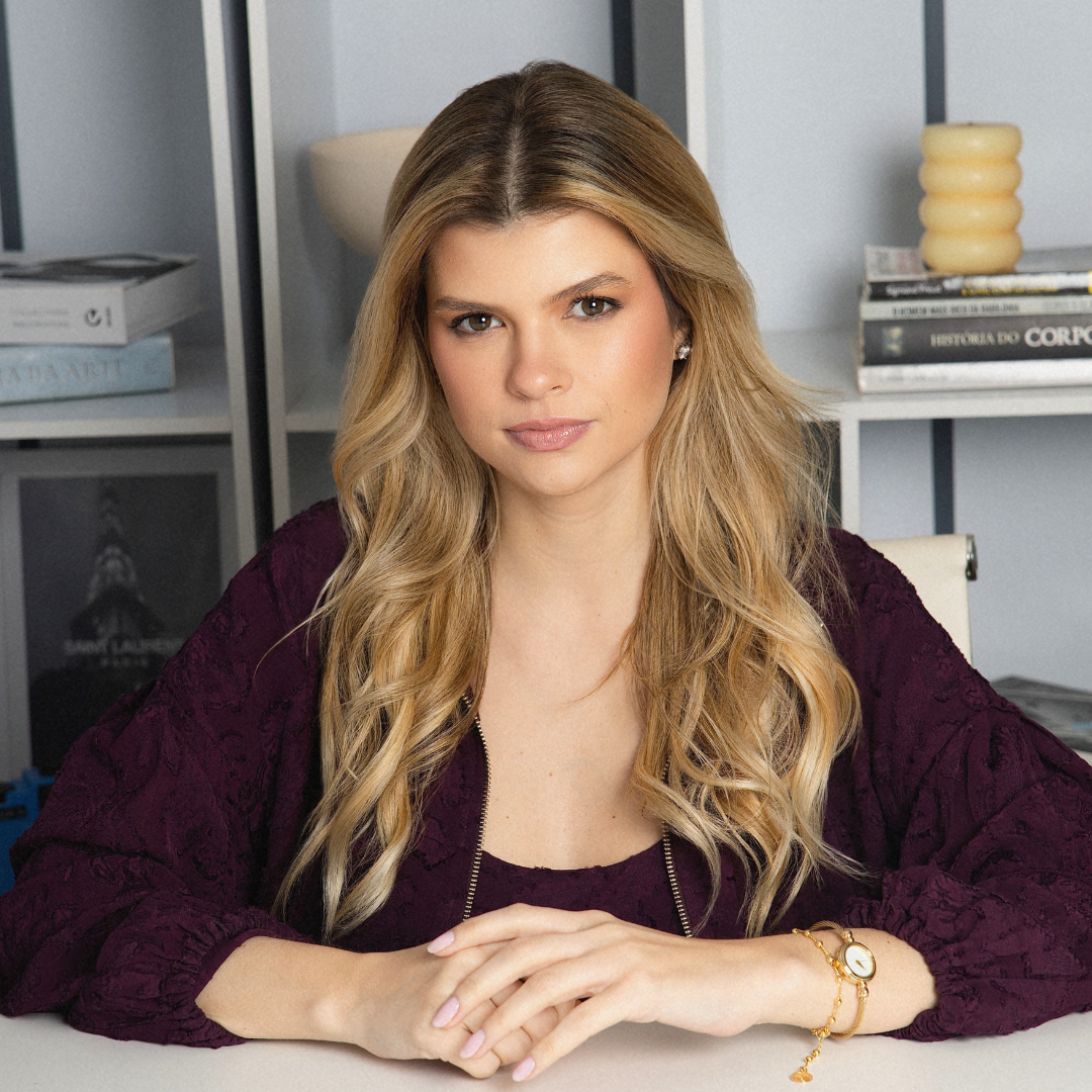 Dra. Lais Flosi